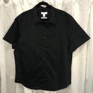 NWT-CALVIN KLEIN-SOLID SHORT SLEEVE SHIRT